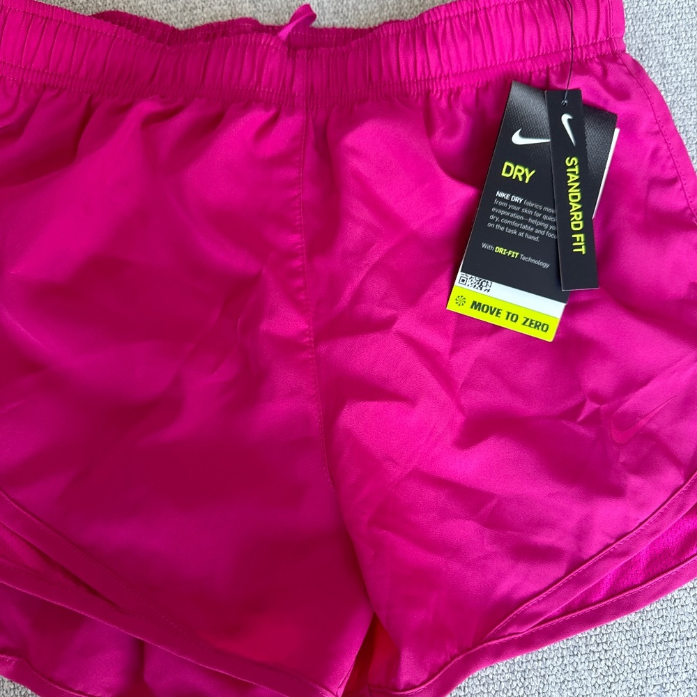 Nike dri fit shorts nwt size small